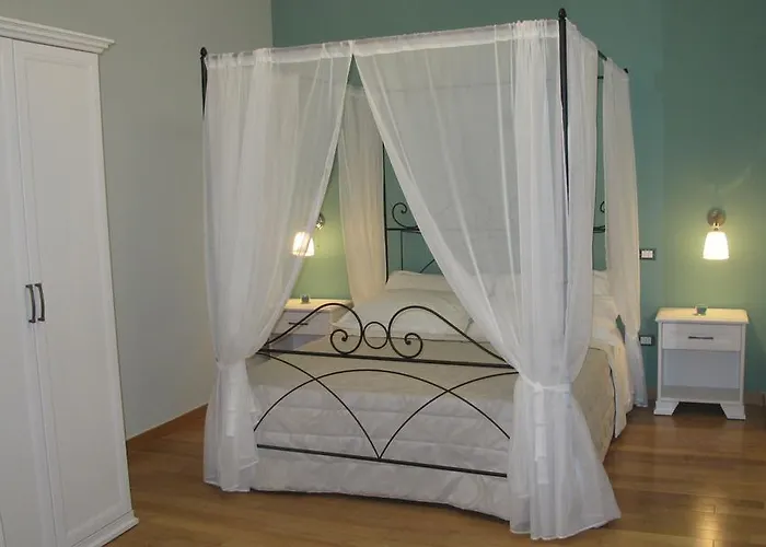 לינה וארוחת בוקר Arco Dolce Arco בנוונטו